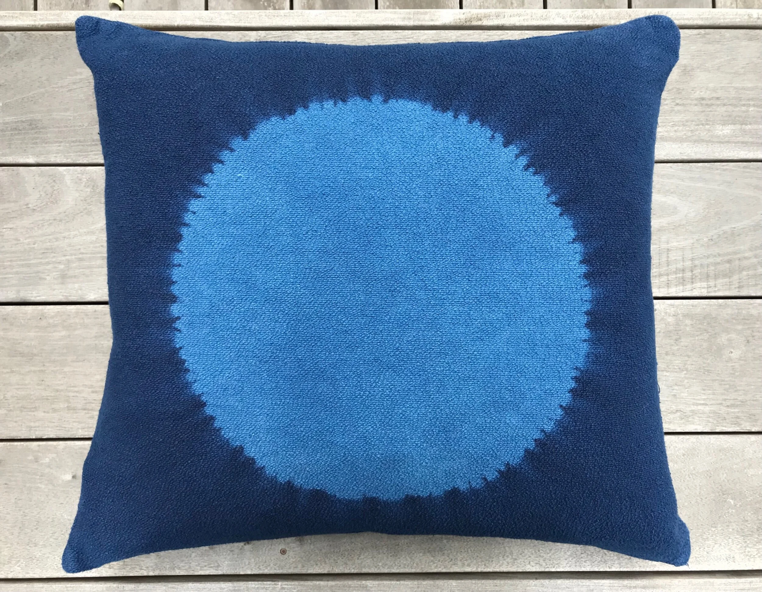 CADEACE4-B25E-4555-B5A1-9606DCDDDAE0