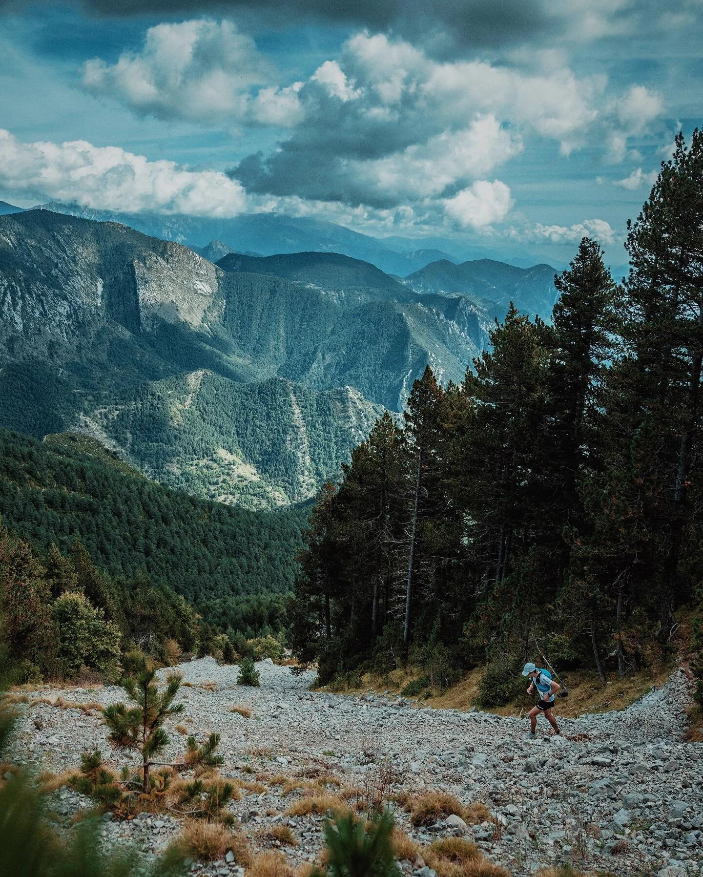 A long way round

#roam247 #nikond850 #outdoor #nature #hiking #adventure #photography #outdoors #travel #landscape #camping #naturephotography #mountains #trekking #naturelovers  #wanderlust #mountain #explore #instagood #outdoorlife #natur #love #b