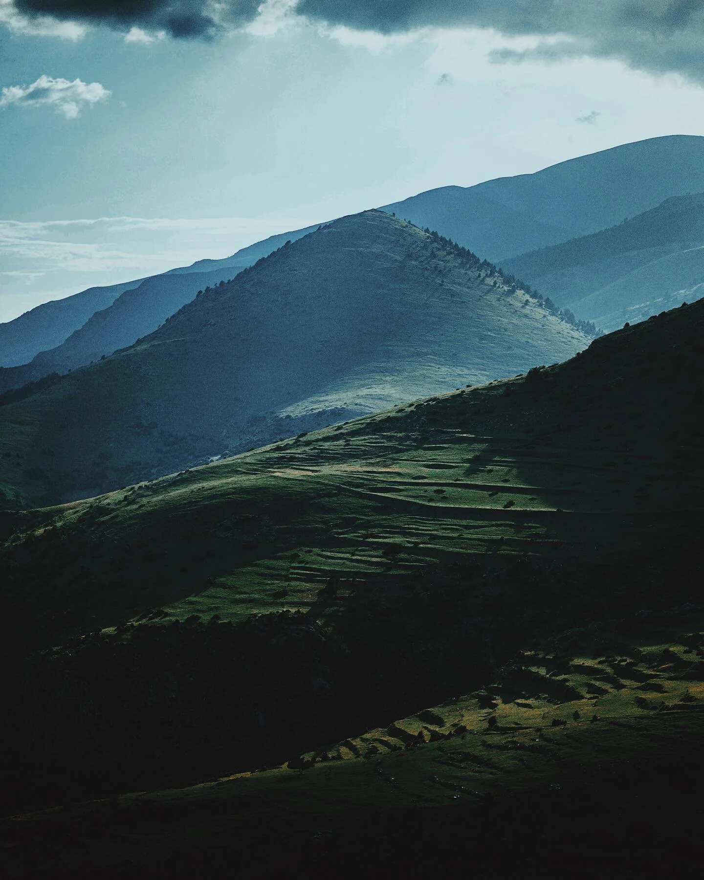 Shades of green 🌱🌾

Last month recap working with @liqen.studio at @aranbyutmb and having some fun with the bike ✌🏻