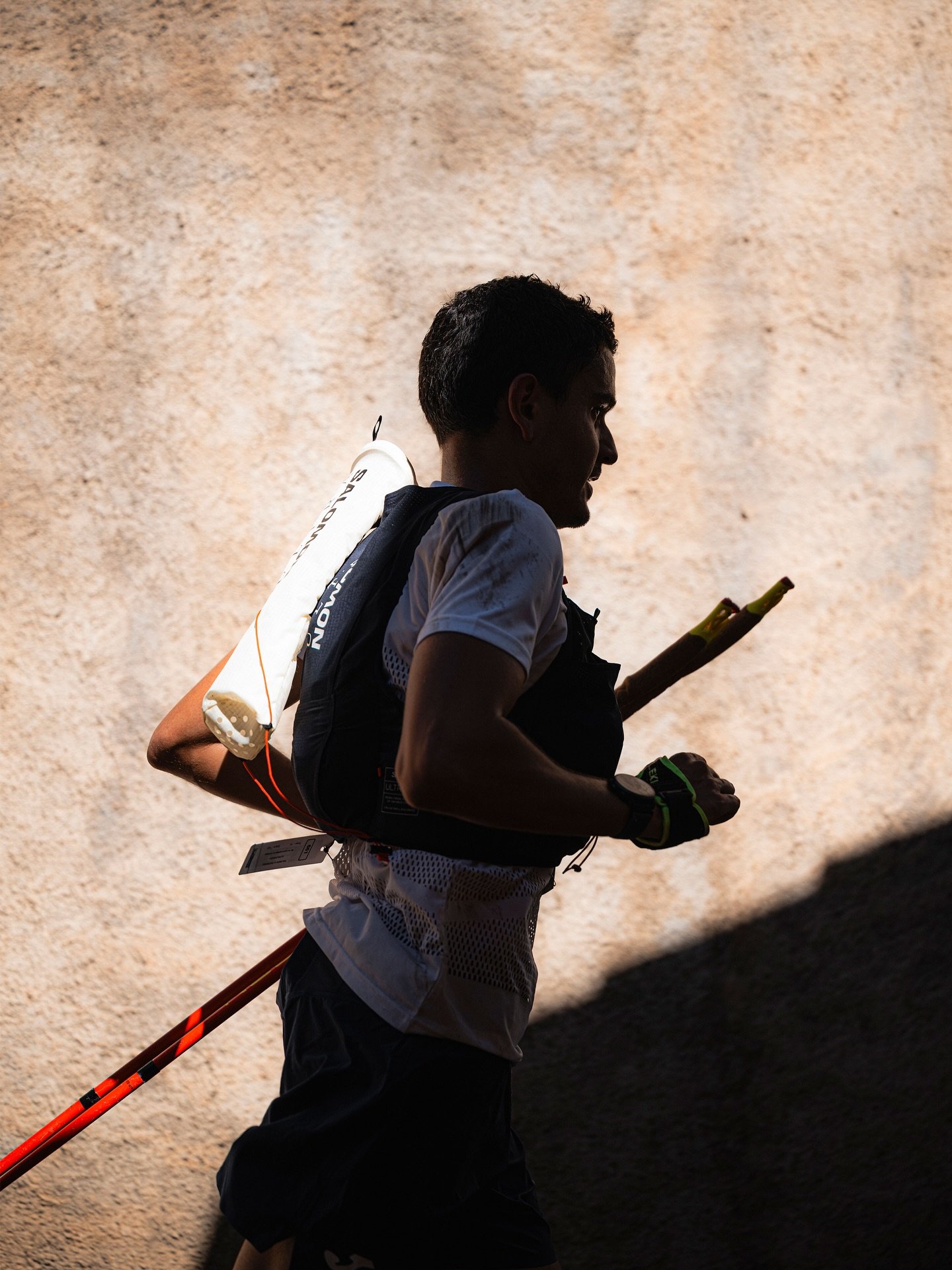 Parada i fonda, 50/100km de la @salomonultrapirineu arribant a G&oacute;sol.