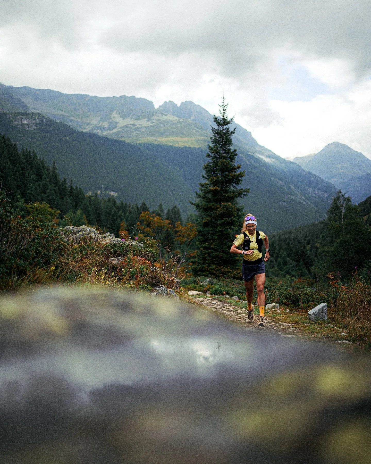 First loop done, two more to go 🤟🏻⚡️

#runnersworld #trailrunning #promist #colourgrading #cinematic #curatedforrunners