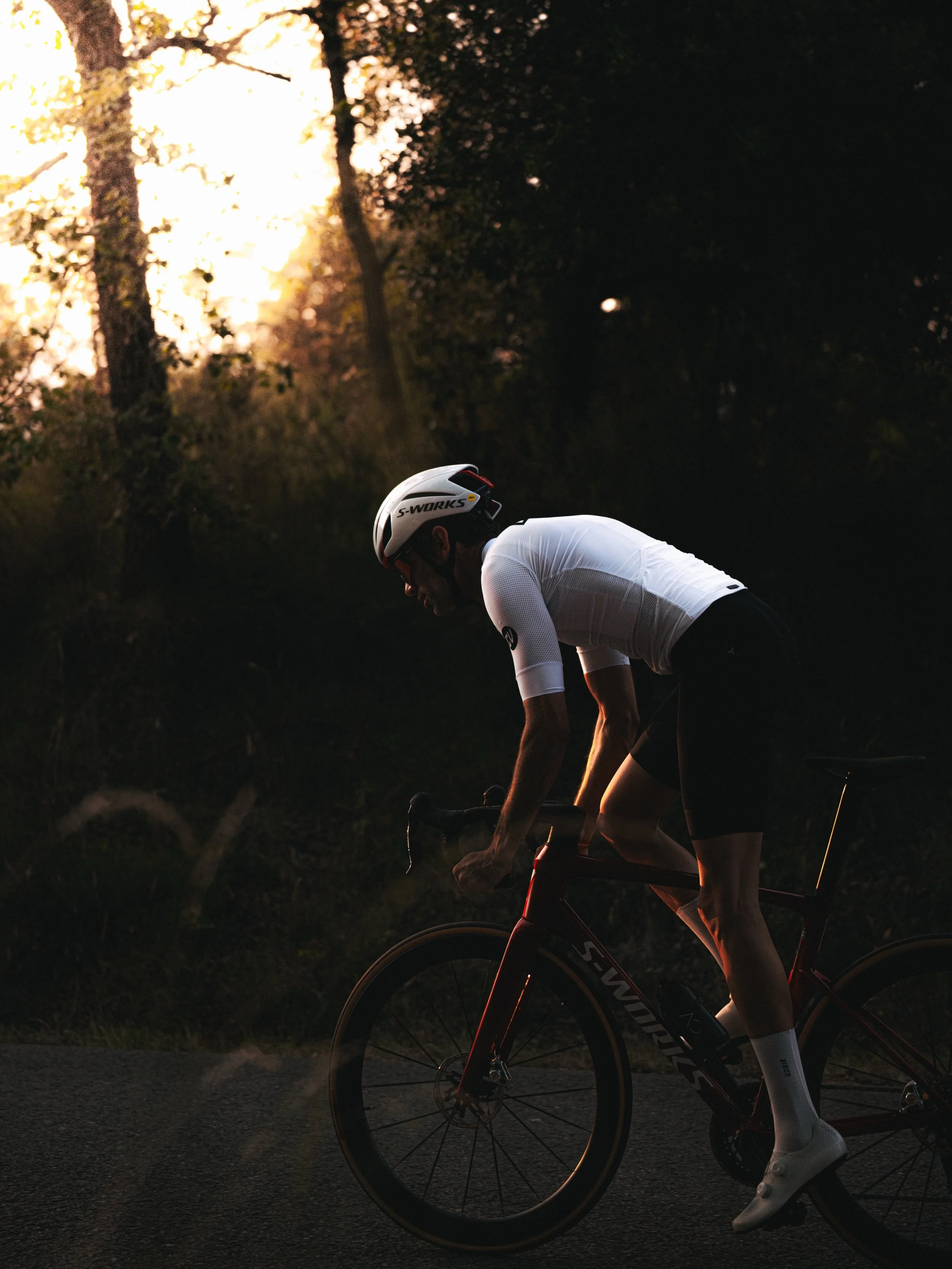 Low light fast pace ⚡️

De fa uns dies amb la Tarmac 9 🫱🏻&zwj;🫲🏼 @ciclesvic