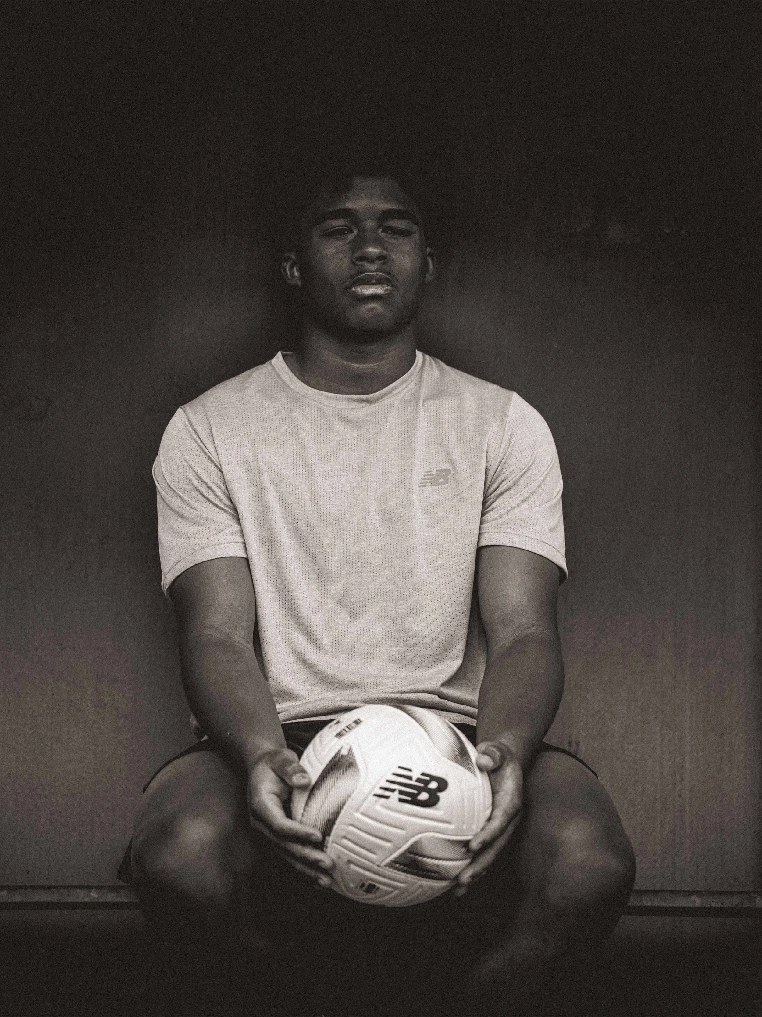 Endrick x New Balance Tekela

Pre-season mode, summer days, early sessions and back to work. A few more frames from my shoot with Endrick in Madrid for New Balance Tekela.
It&rsquo;s time to build what comes next.

Prod by @fmlyprod
Digi @scatto_rent