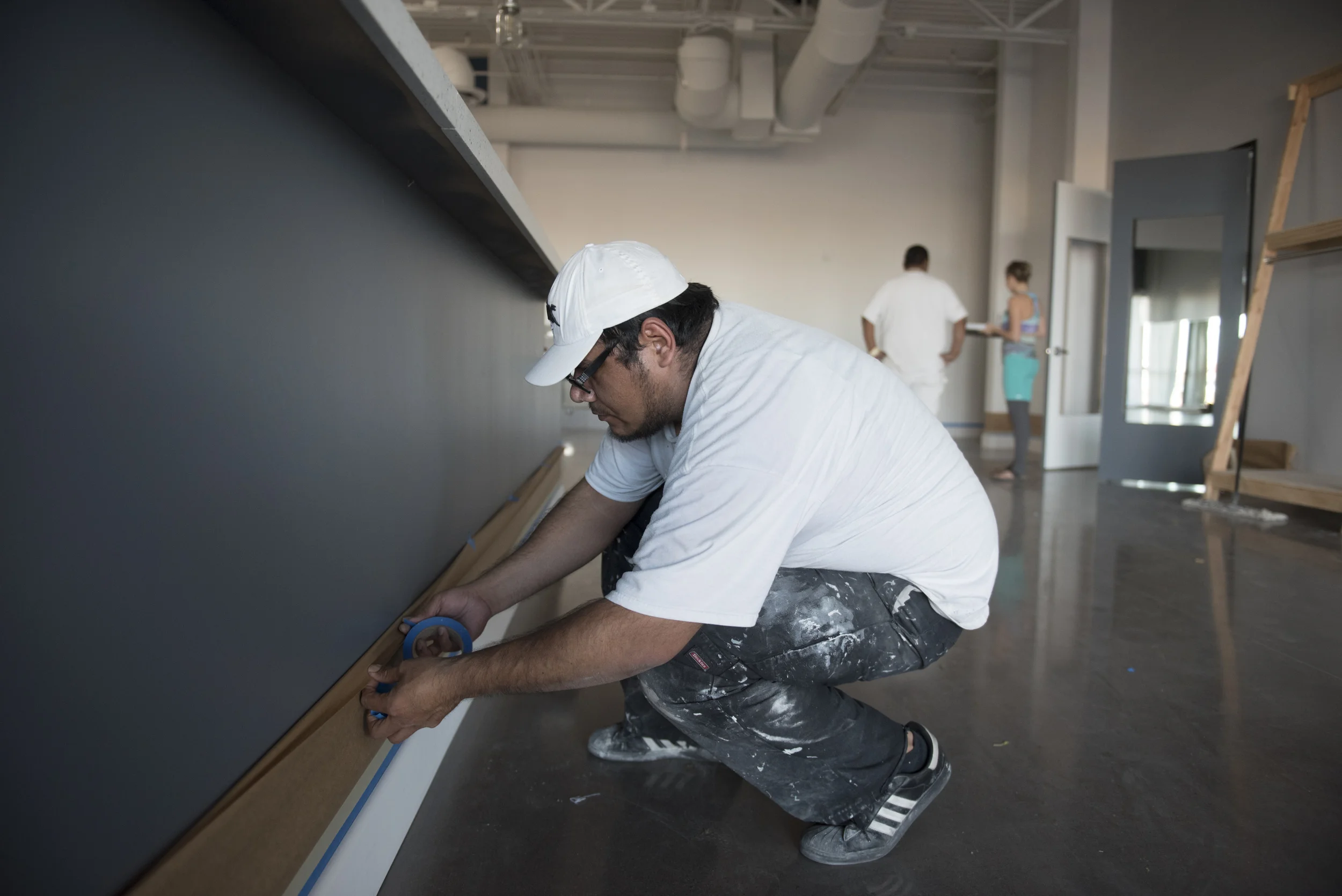 José Salcedo prepares the lobby area for painting in the soon to be opened Evolution Yoga at 1225 W. Warm Springs Rd. in Henderson Monday, Feb. 1, 2016. Jason Ogulnik/Las Vegas Review-Journal