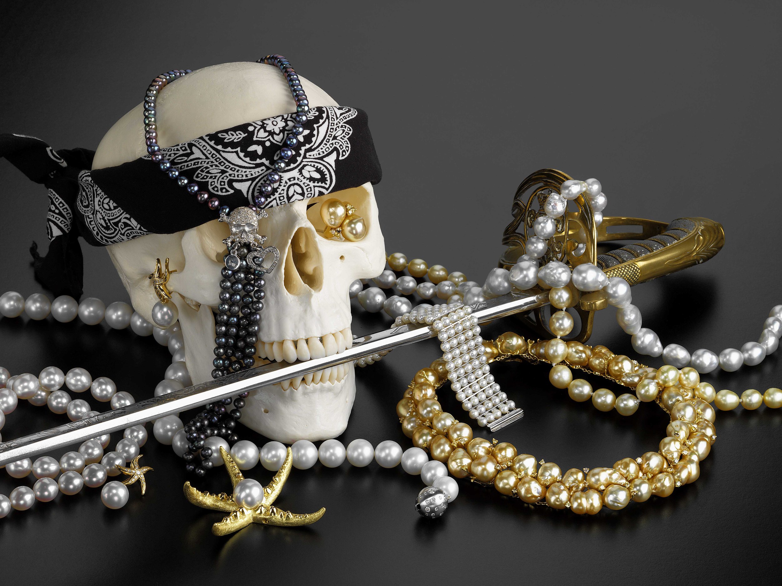 SKULL&PEARLS_Lay copy.jpg