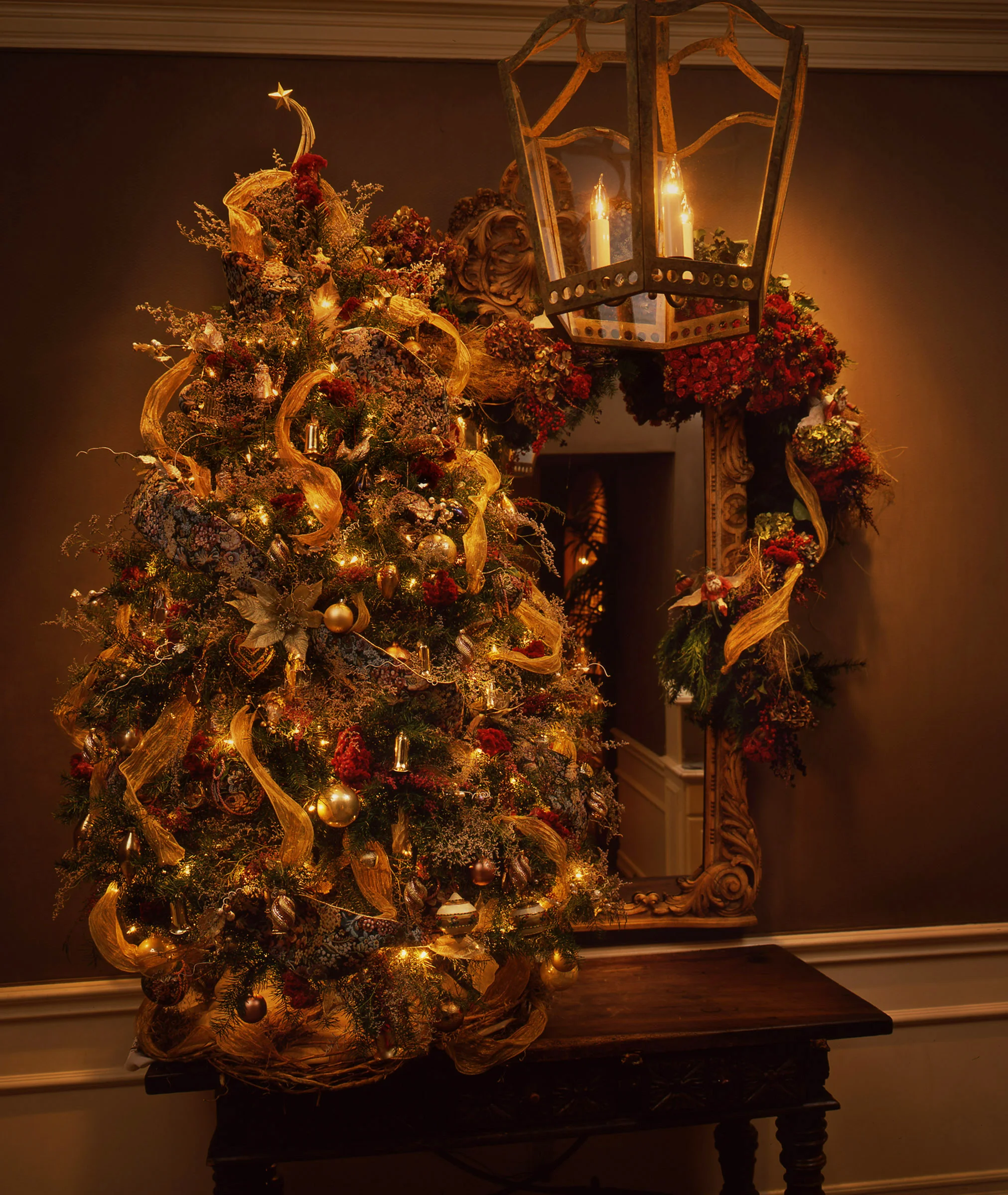 Bel Air Xmas Lobby Dining .jpg