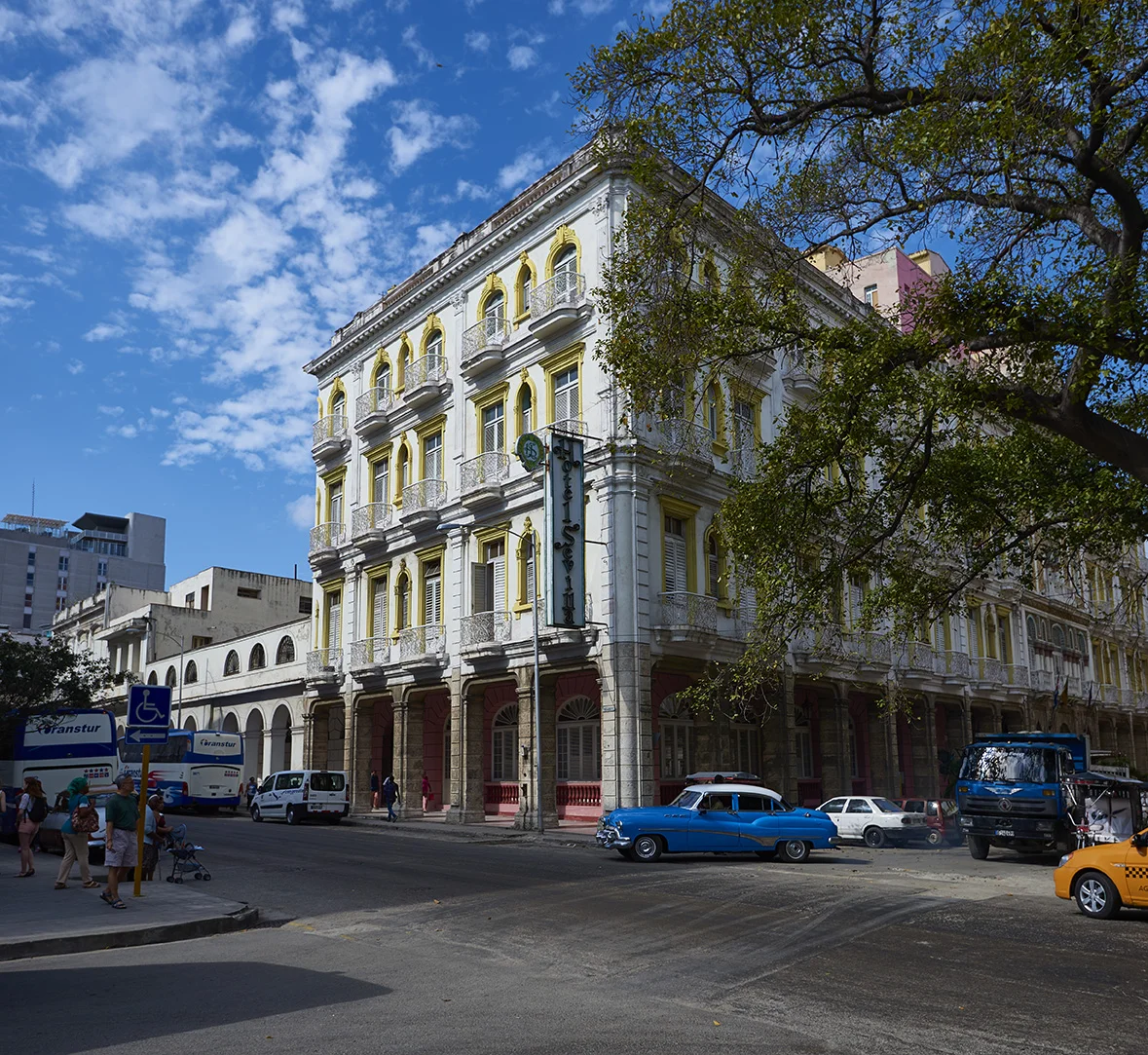 Cuba street life and architecture. 