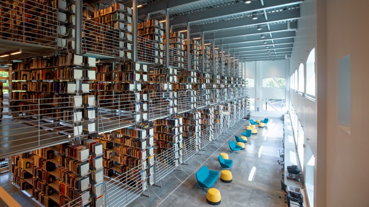 0828_library3.jpg