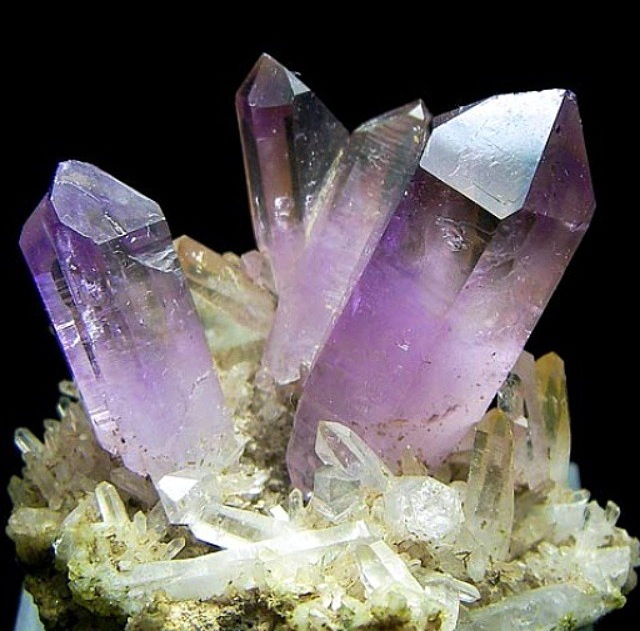 Amethyst & Quartz together and it's ever so nice.