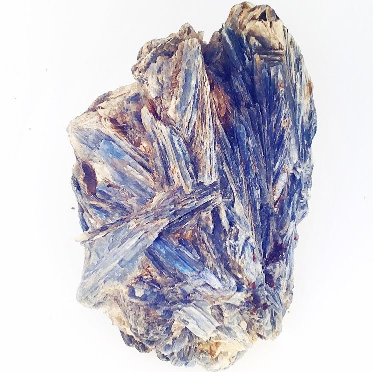 :: Blue Kyanite ::