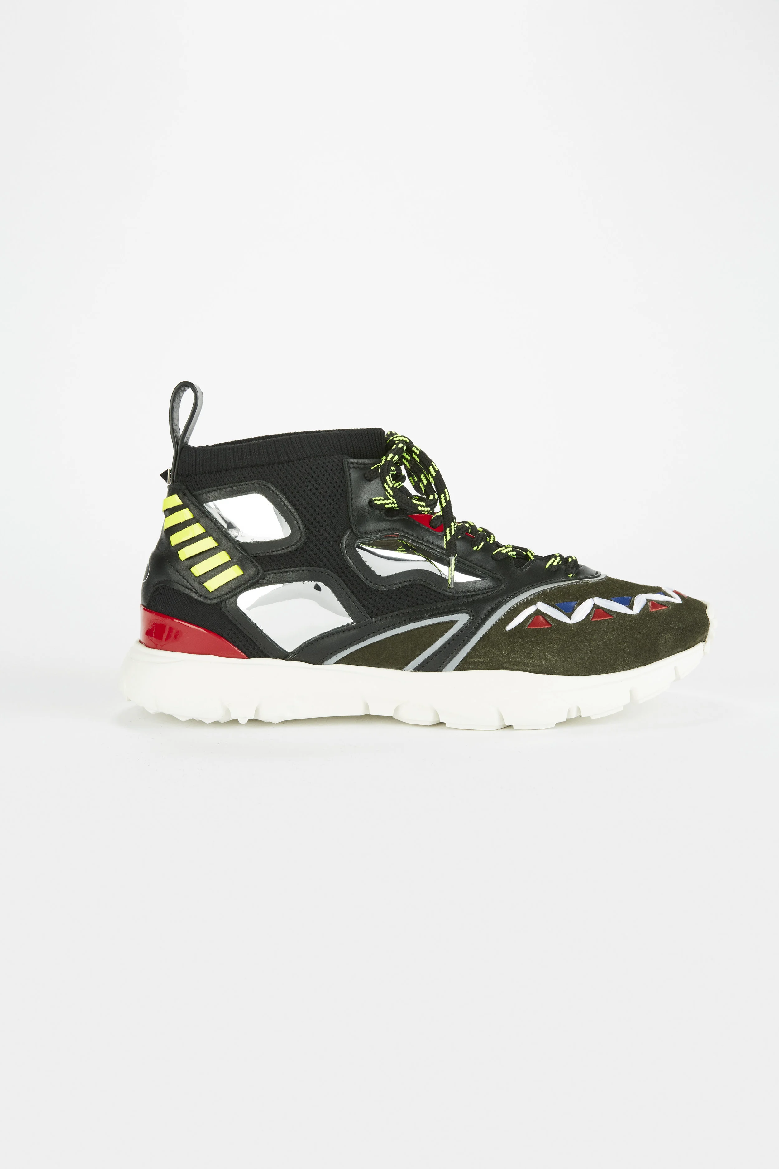SPRINGBOOK_PR_17_11_30_JT_VALENTINO_01_RGB.jpg