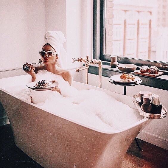What #selfcare moments are you planning this weekend? This is what we envision πππ»ββοΈπ§πΌββοΈ #wellnessmeetsbeauty #poppystockwellskincare