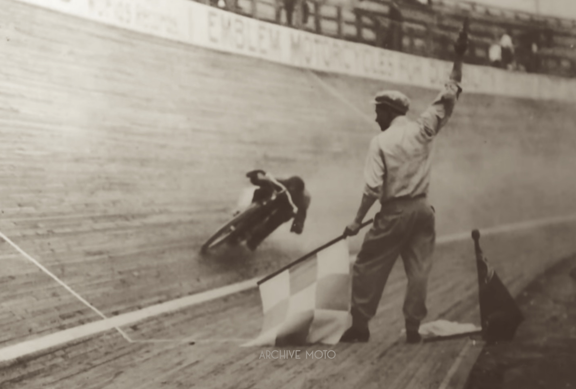 The Road to the Drome: A Look At Board Track Training Camp, 1913