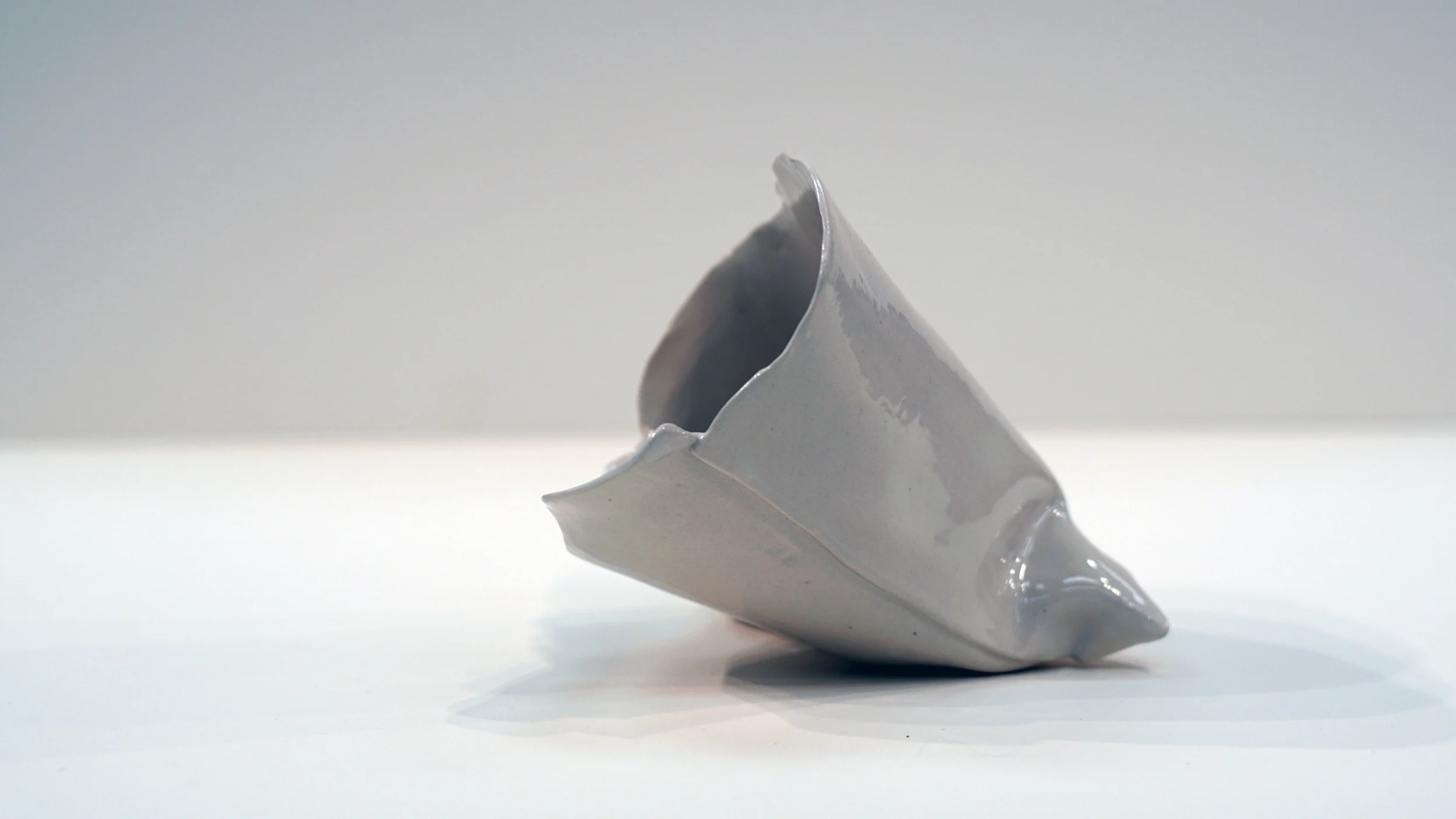 Shoulder Seam 2015 Porcelain H. 6" D. 4" W. 5.5"