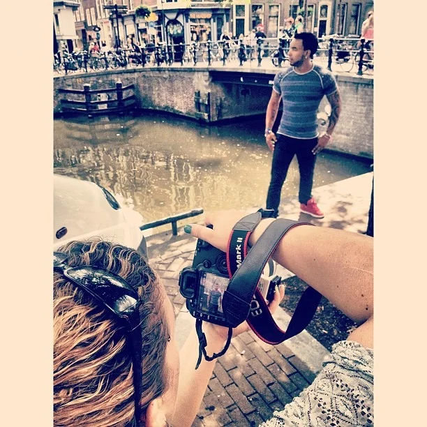Behind the scene in a photoshoot with amazing Cleyton  :-) #photoshoot #holland #netherlands #fashion#photography#europe #music #ams#amsterdan #vivianetelesphotography #easysquare (at Amsterdan,Holland)