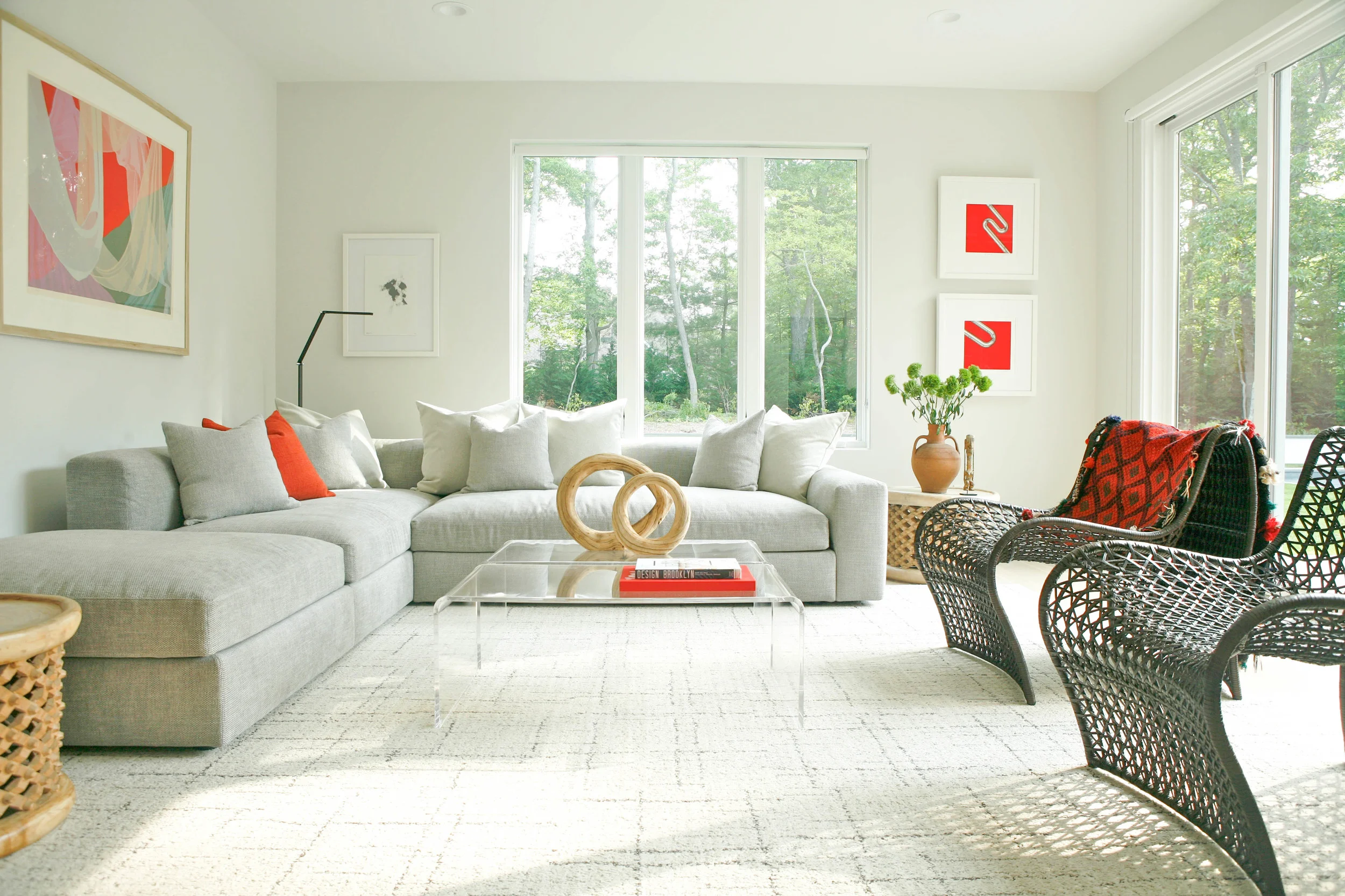 Family Room in our client's East Hampton home featured in NY Spaces Magazine Summer 2016 issue. Photography by Niya Bascom. See the rest at ishkadesigns.com.