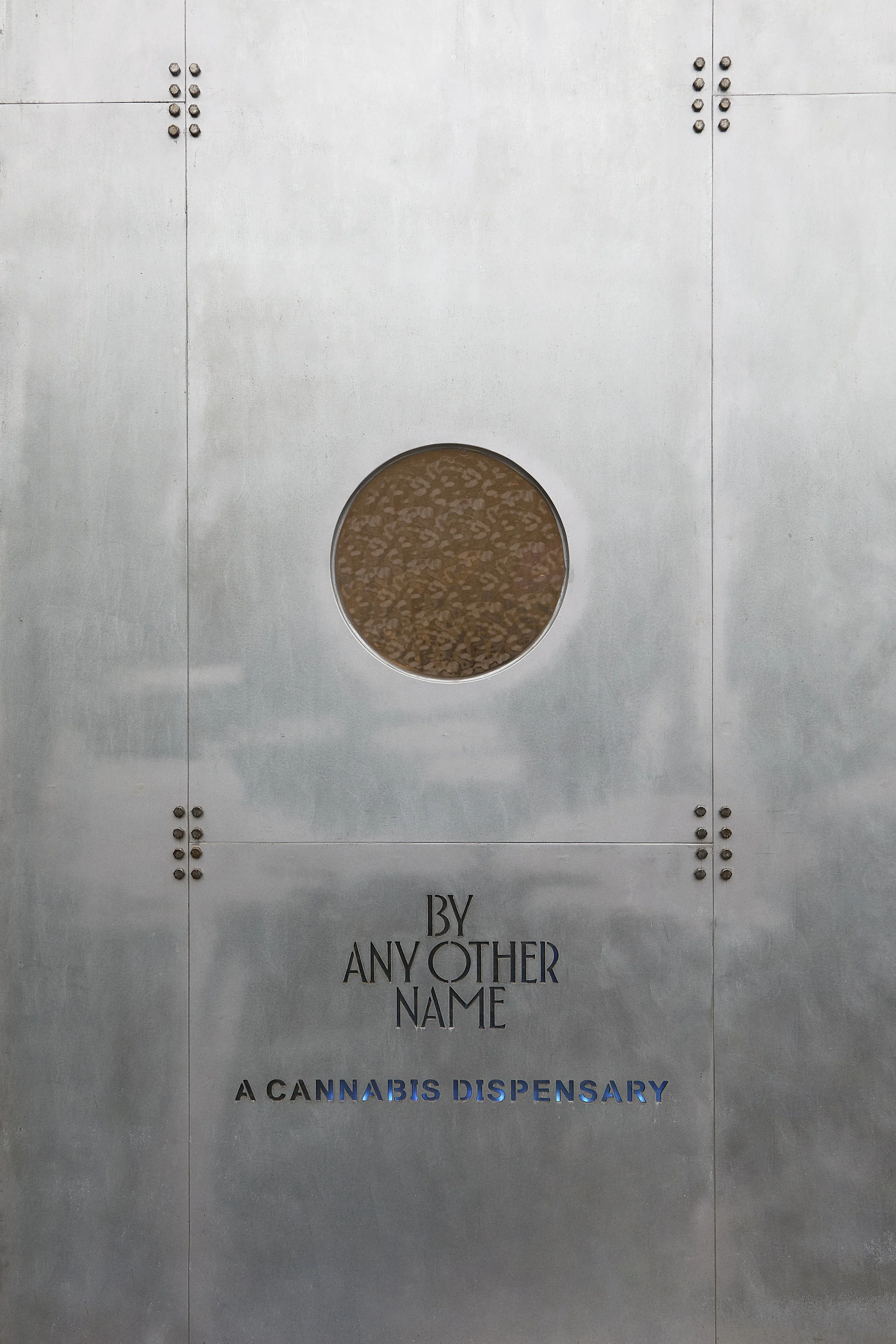  ©️2026 Ishka Designs Inc. 