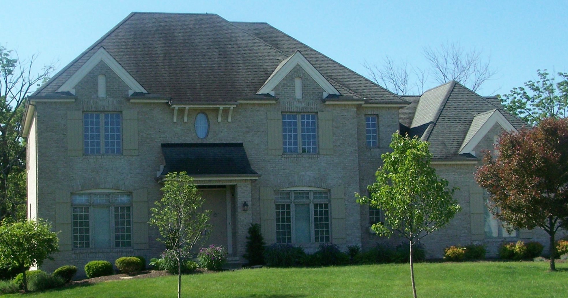 7a roof cleaning pic.JPG