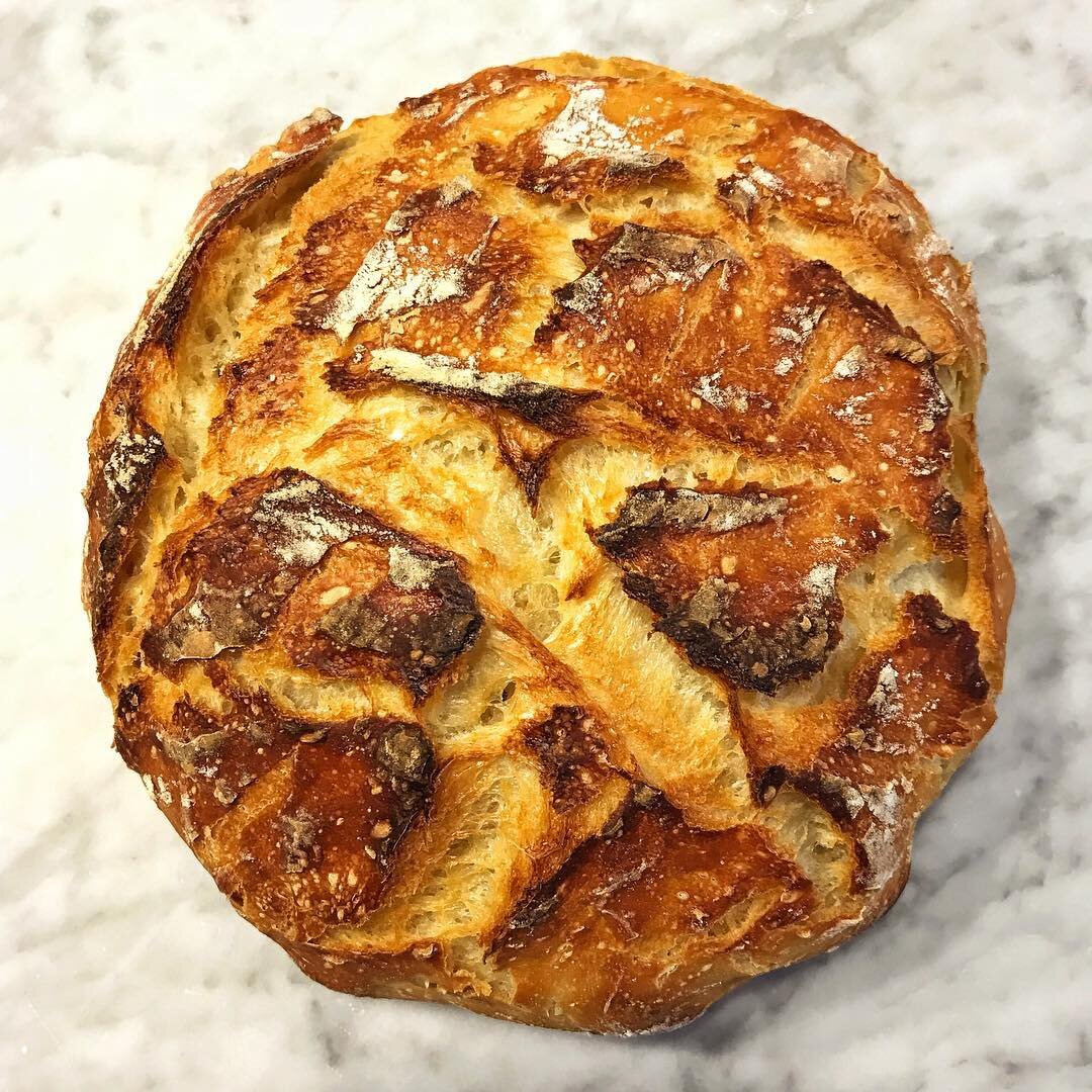 And we&rsquo;re back, thanks to @samsifton and @jimlaheyssb.
.
.
.
.
.
#sourdough #sourdoughbread #wildyeast #sourdoughlove #breadmaking #homemadebread #fermentation #instayum #bread #breadscoring #breadbosses #bakingbread #artisanbread #naturallylea