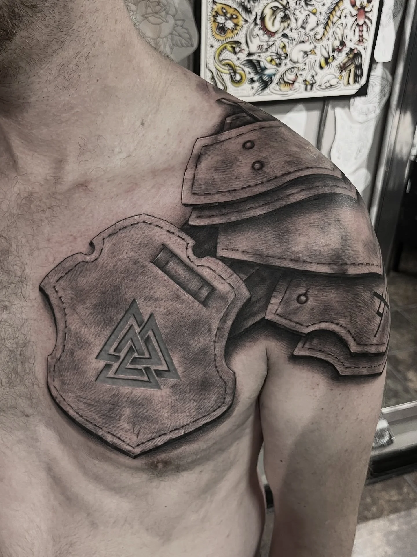 Client was looking to rework existing symbols into a Viking leather style armour. 

#armourtattoo#shouldertattoo#halifaxtattoo#halifaxtattoos #bng