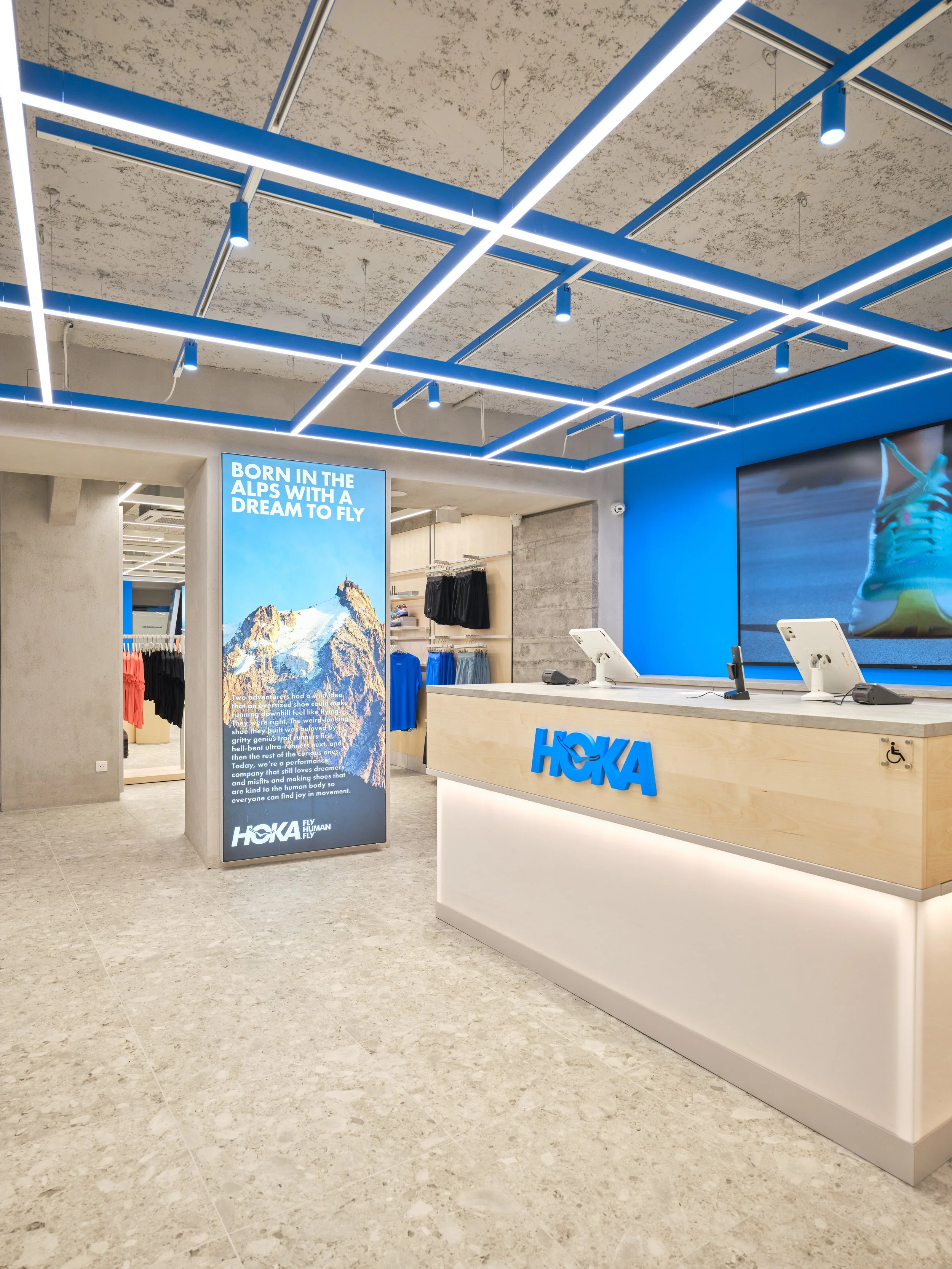 HOKA_ONE 69.jpg