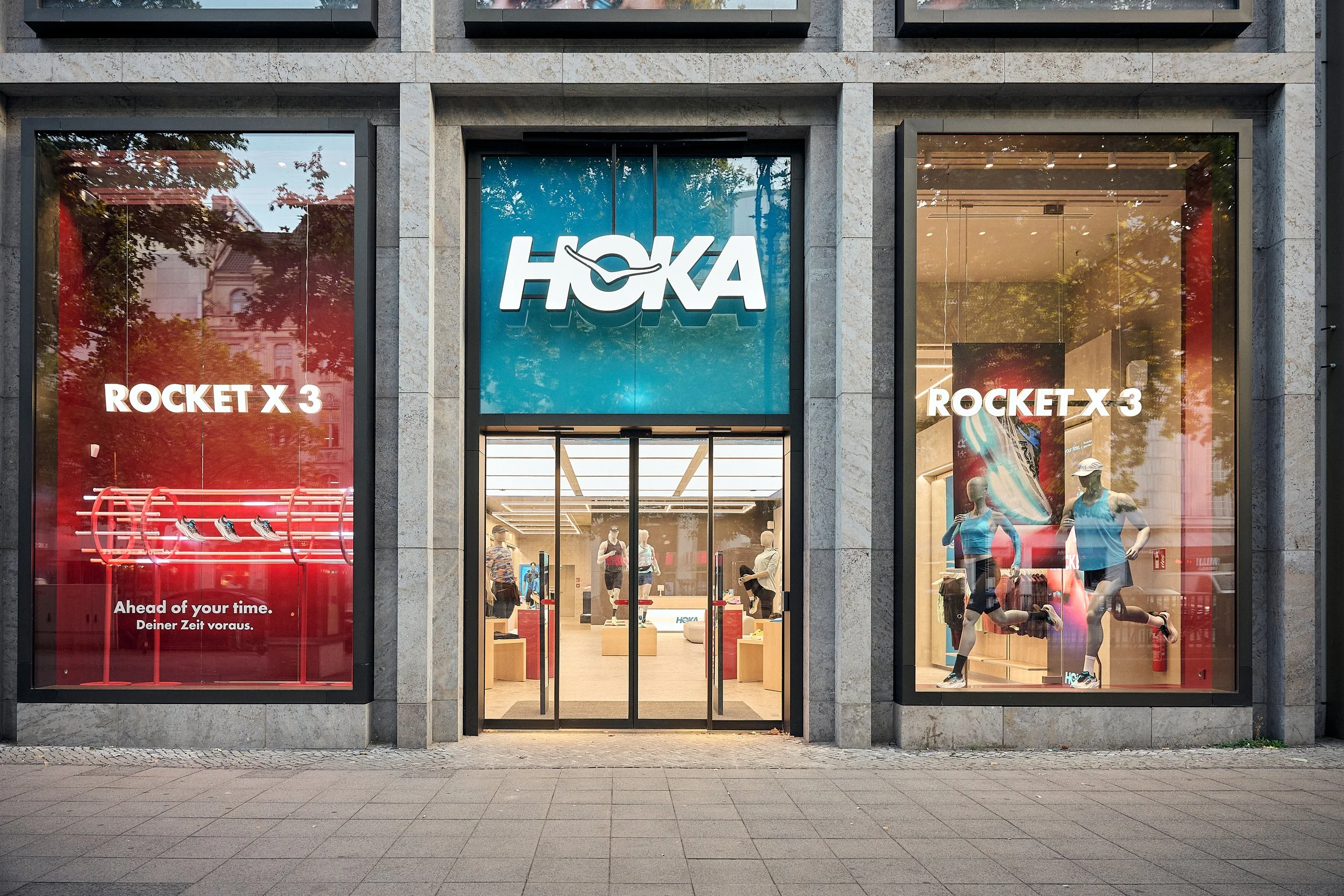 HOKA_Kudamm_UBS7932.jpg
