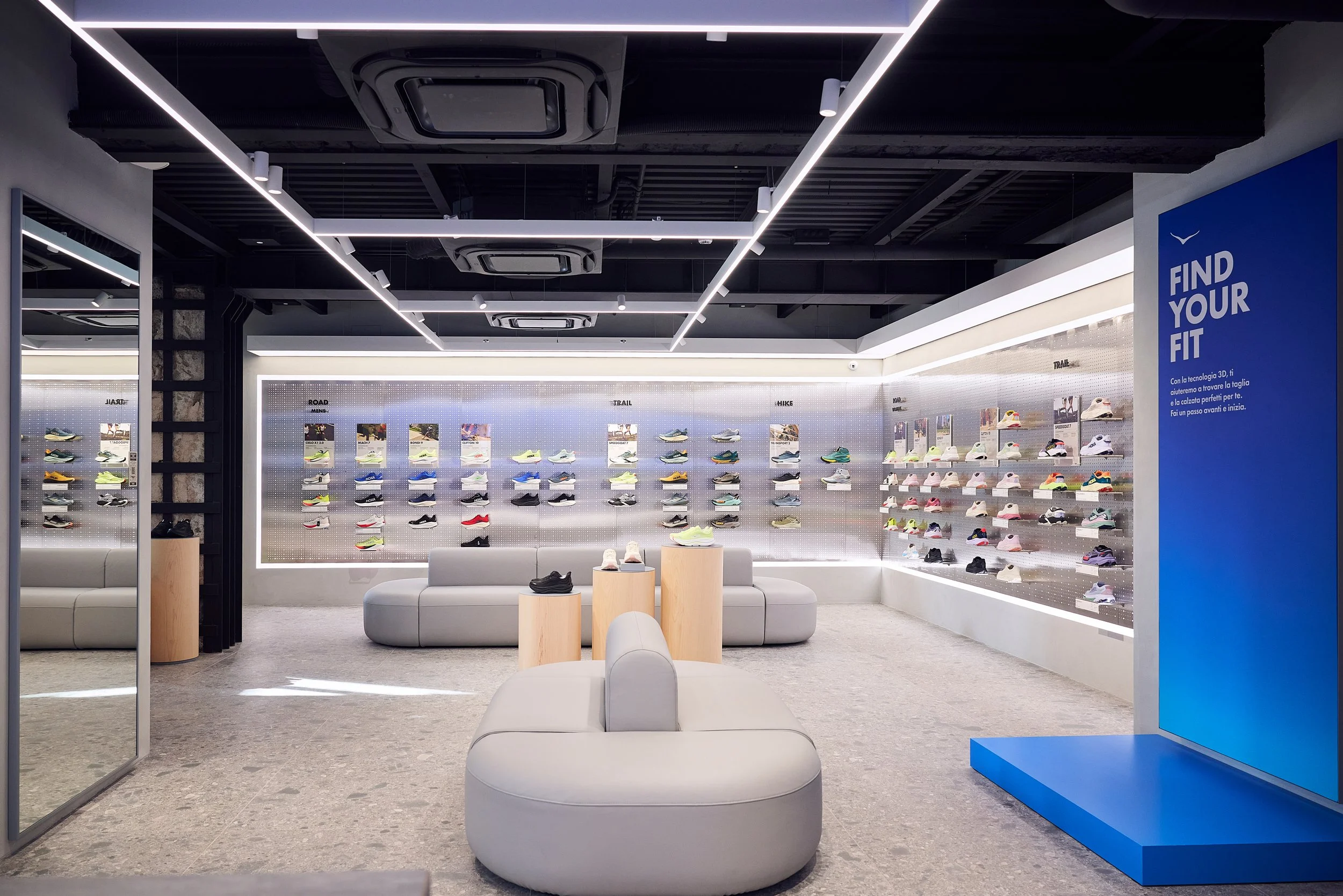 2026_04_16_HOKA_Milan_UBS8972.jpg