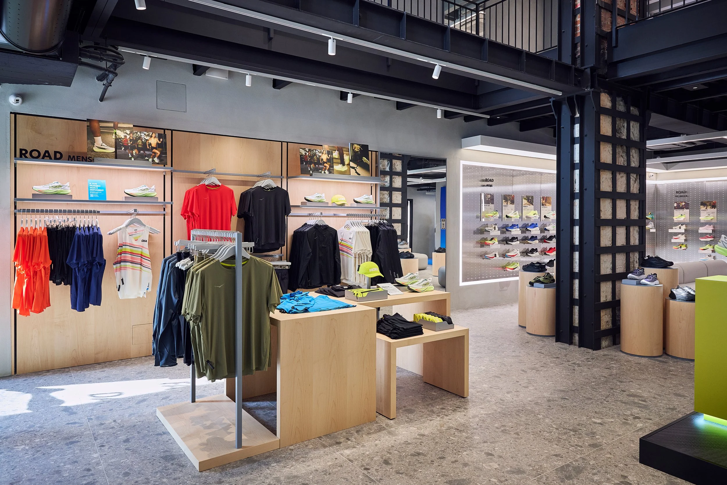 2026_04_16_HOKA_Milan_UBS9056.jpg