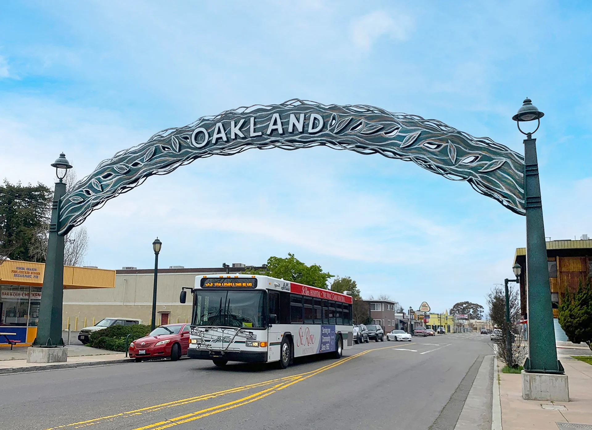 MacArthur Gateway Arches 1.jpg