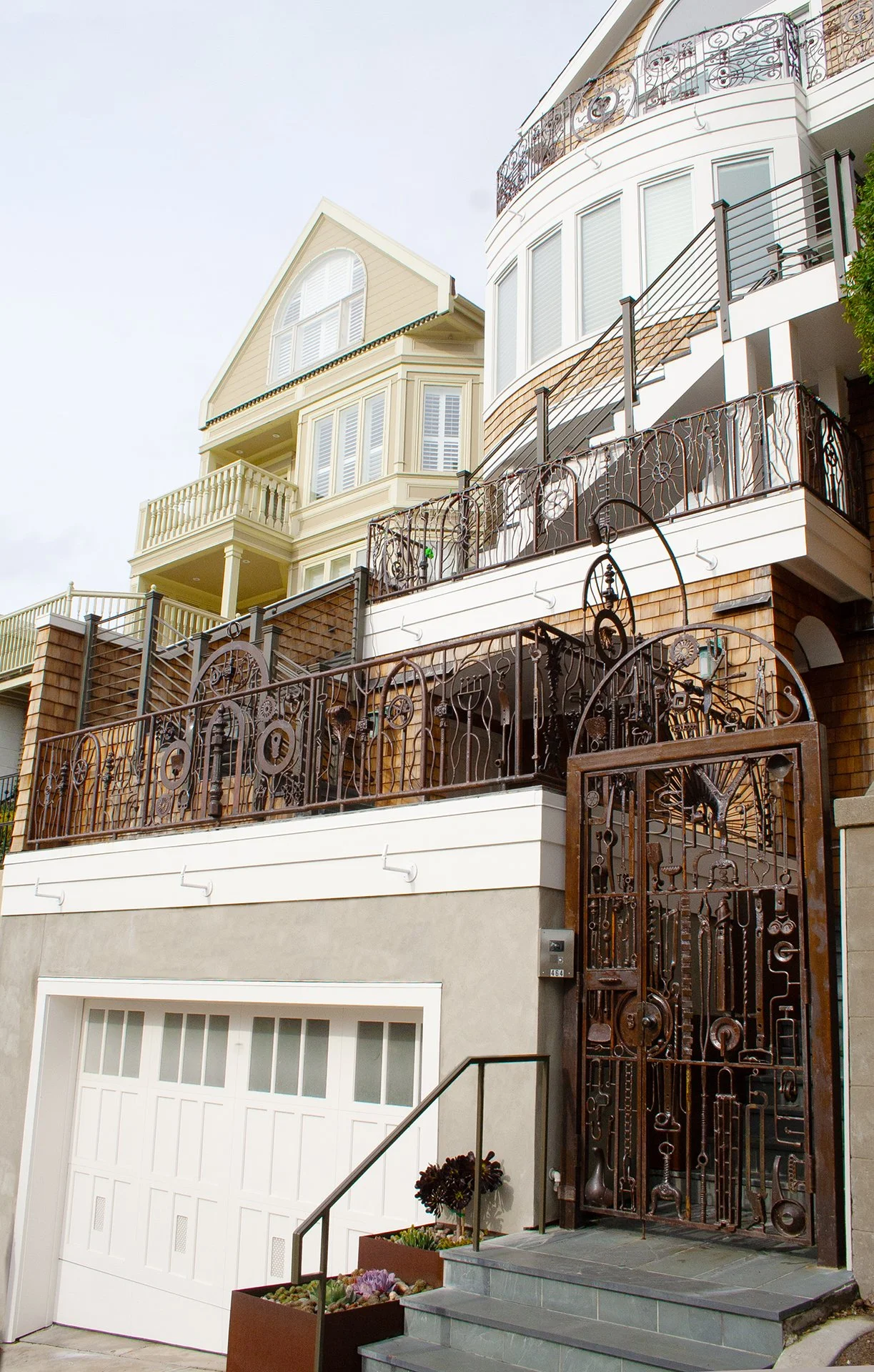 Hill Street Gate 3b OPT 1920.jpg