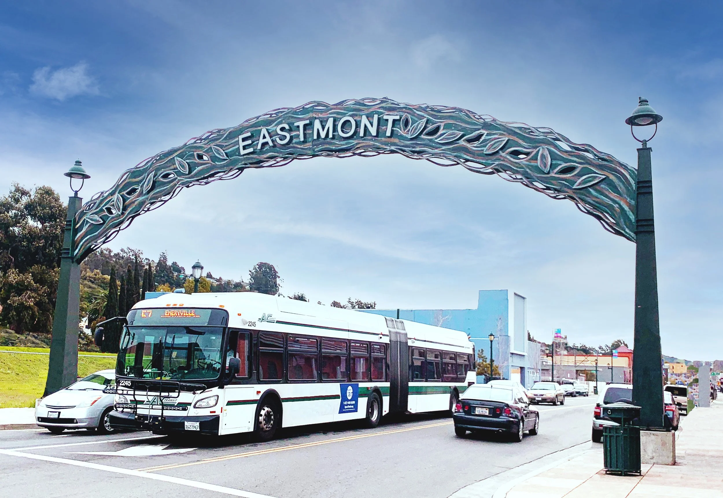 MacArthur Gateway Arches