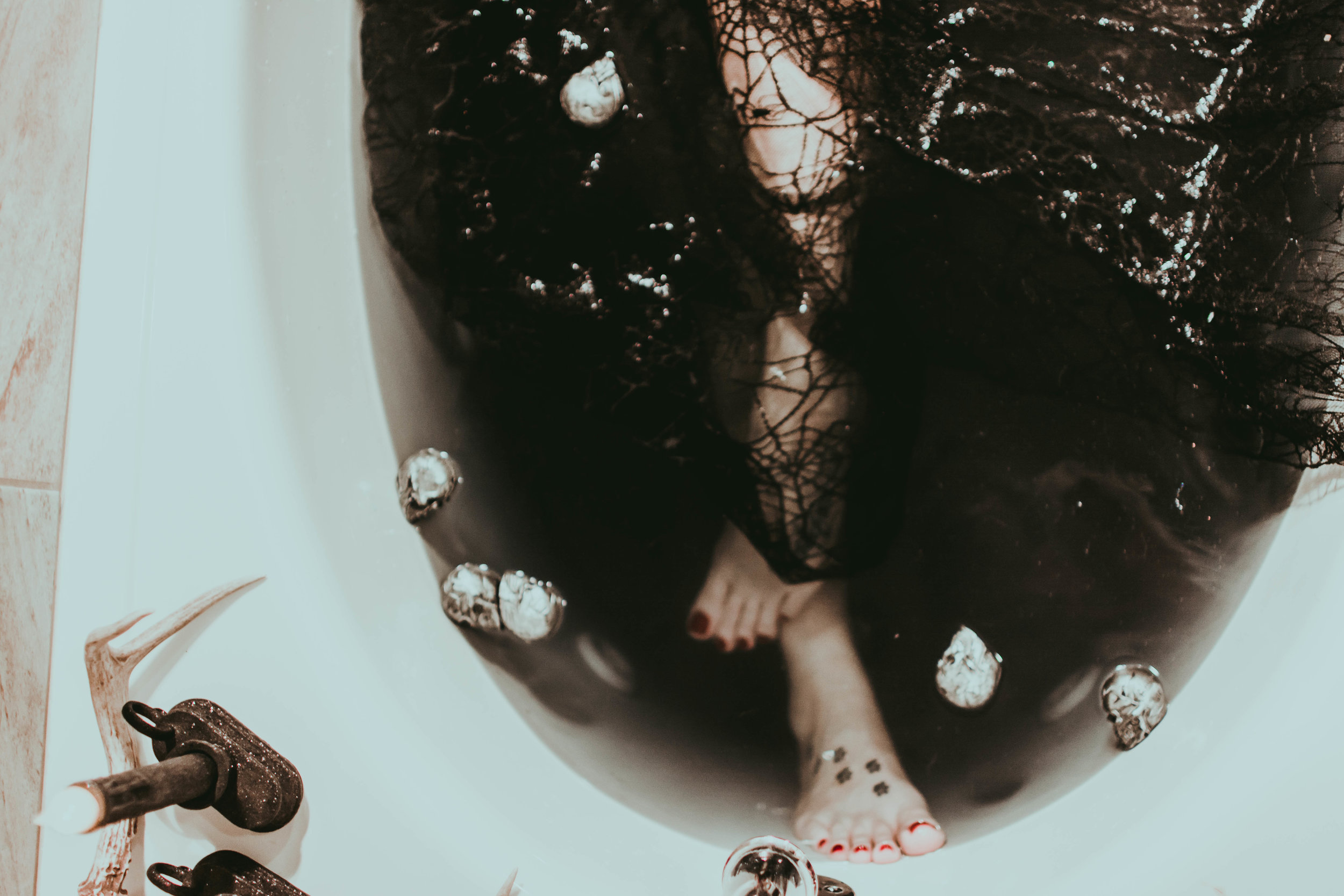 HALLOWEENBOUDOIR-SBPHOTOS-27.jpg