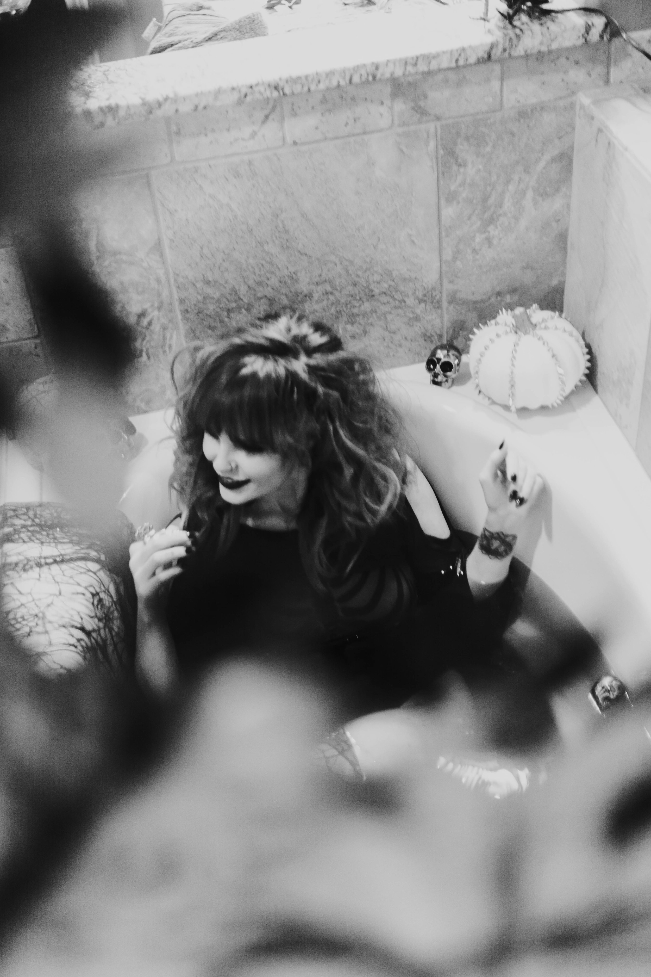 SPOOKYBOUDOIR-BW-52.jpg