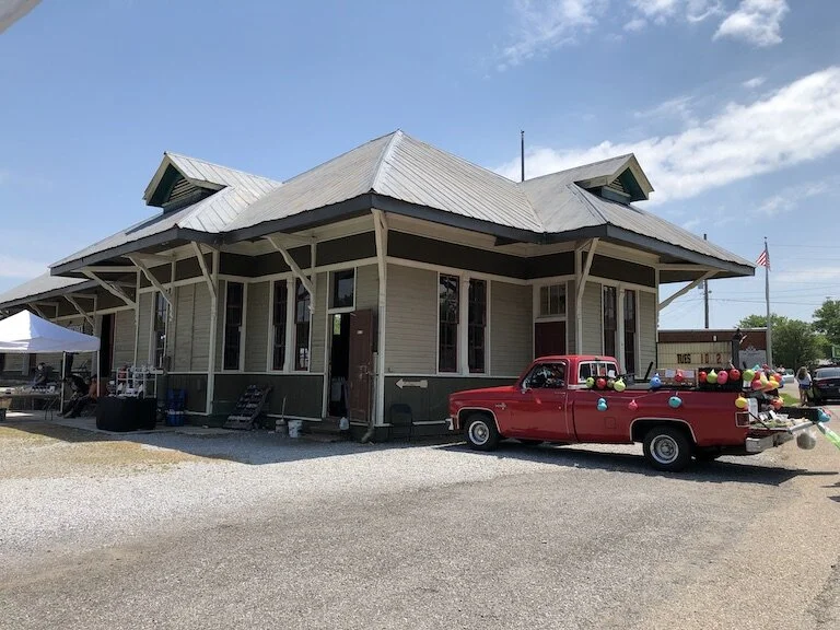 Eastside Sunday Market & Greenback Farmers' Market in East, Tennessee