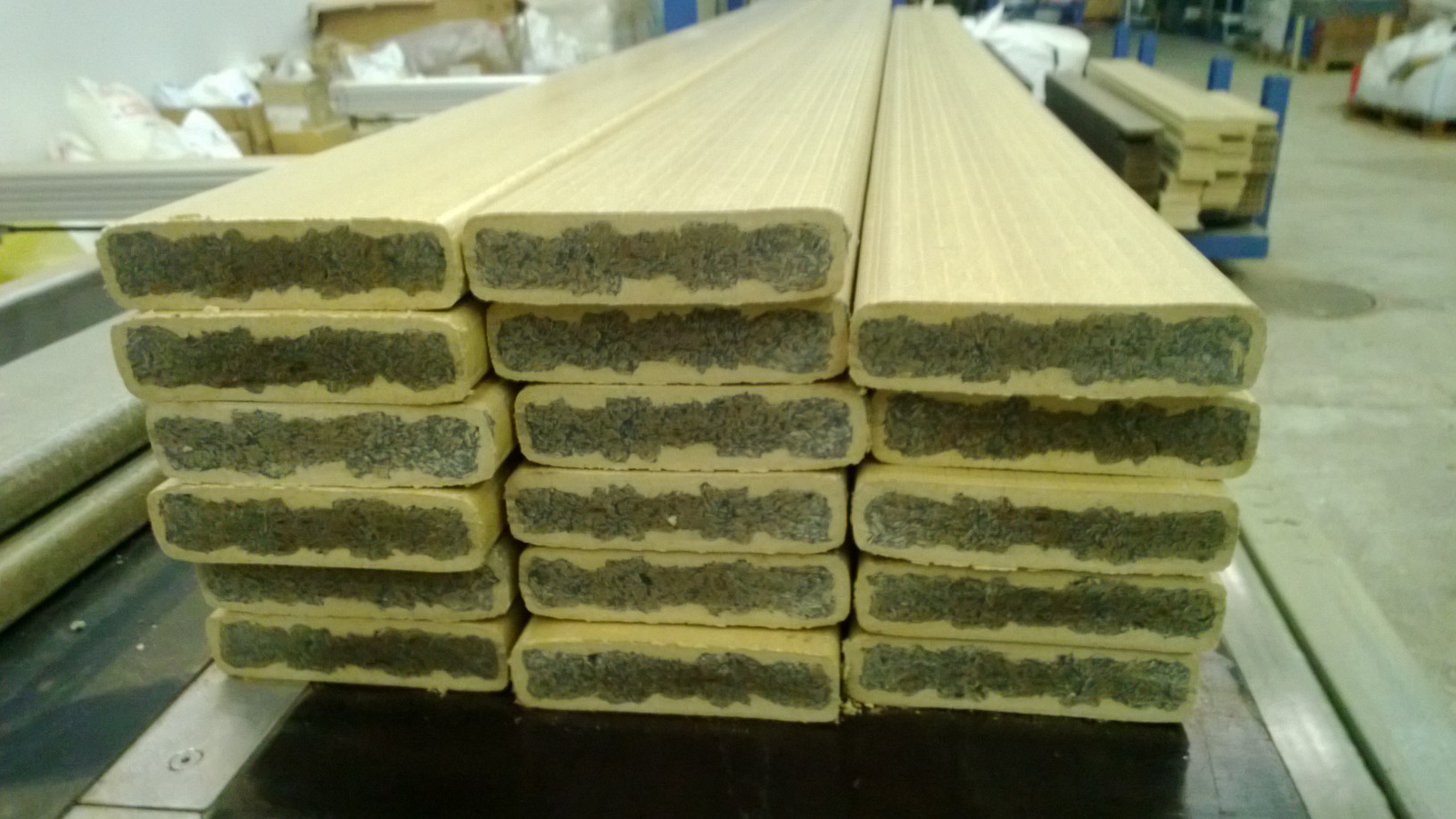 Multilayer WPC-decking boards using mixed color recycled plastics at WPC-core layer