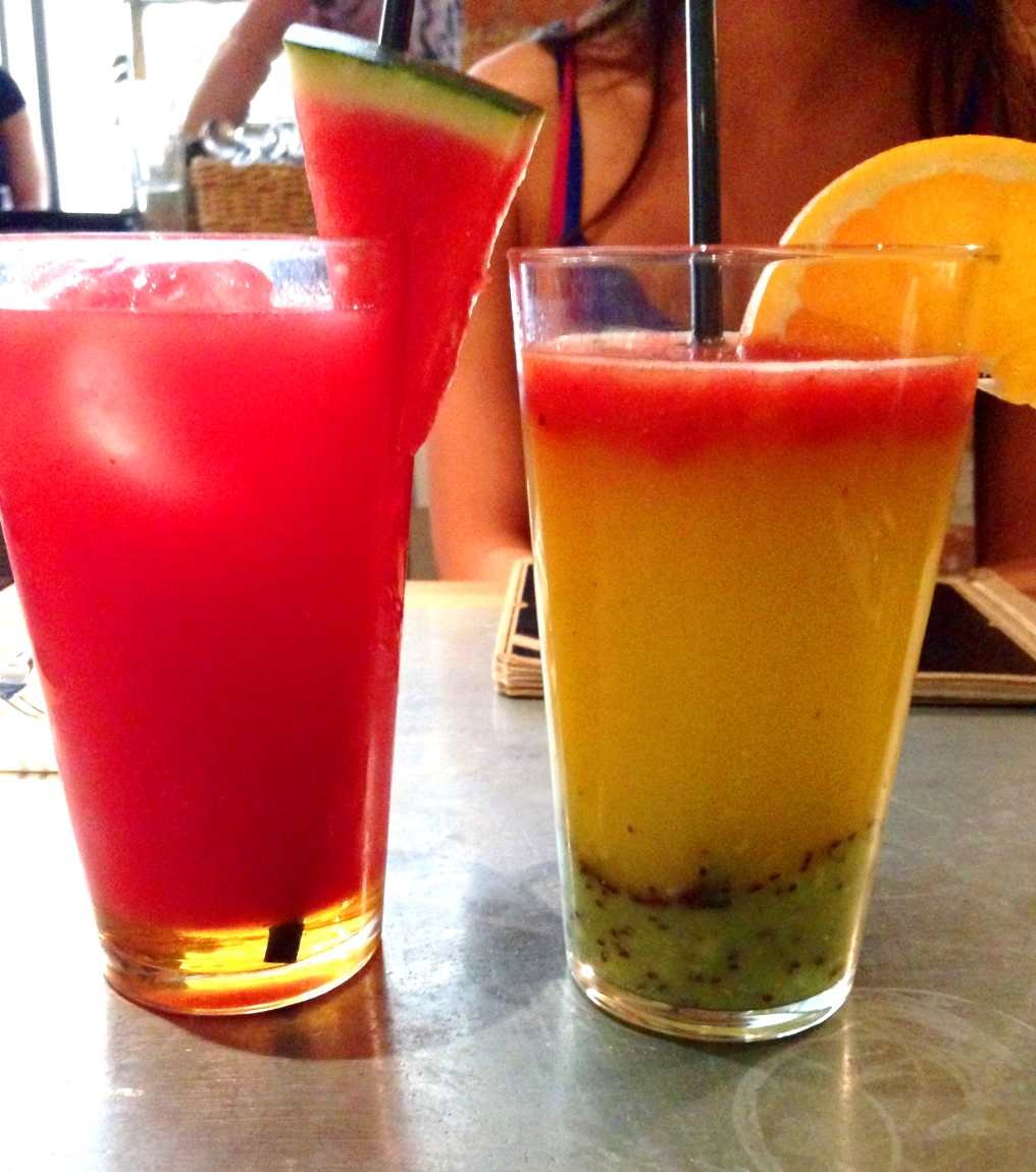 Left: Summer Recovery with coconut water, watermelon, mint & agave syrup Right: Antiox with strawberry, kiwi, orange and lemon