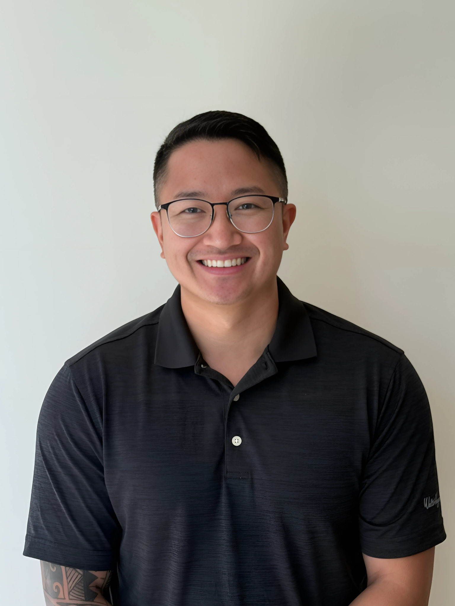 Del Magtanong is a physical therapist assistant in Green Bay, WI