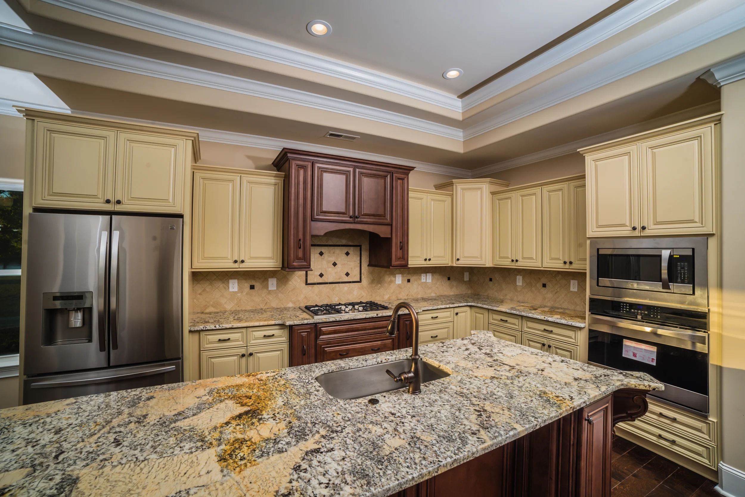 981 Bluffview Rd-11.jpg