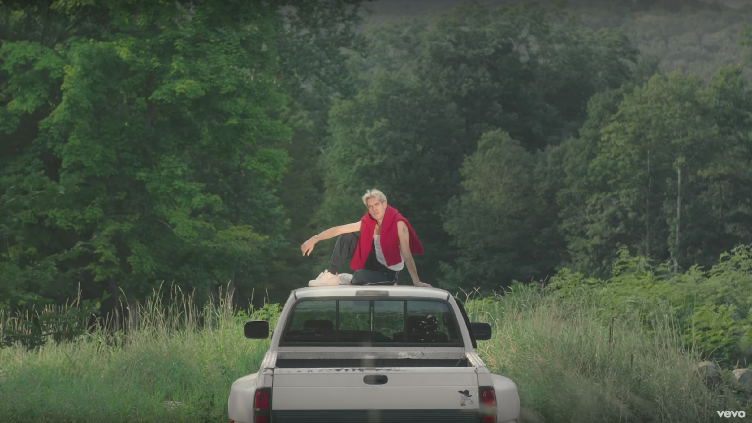 Porches - Country (Official Video)