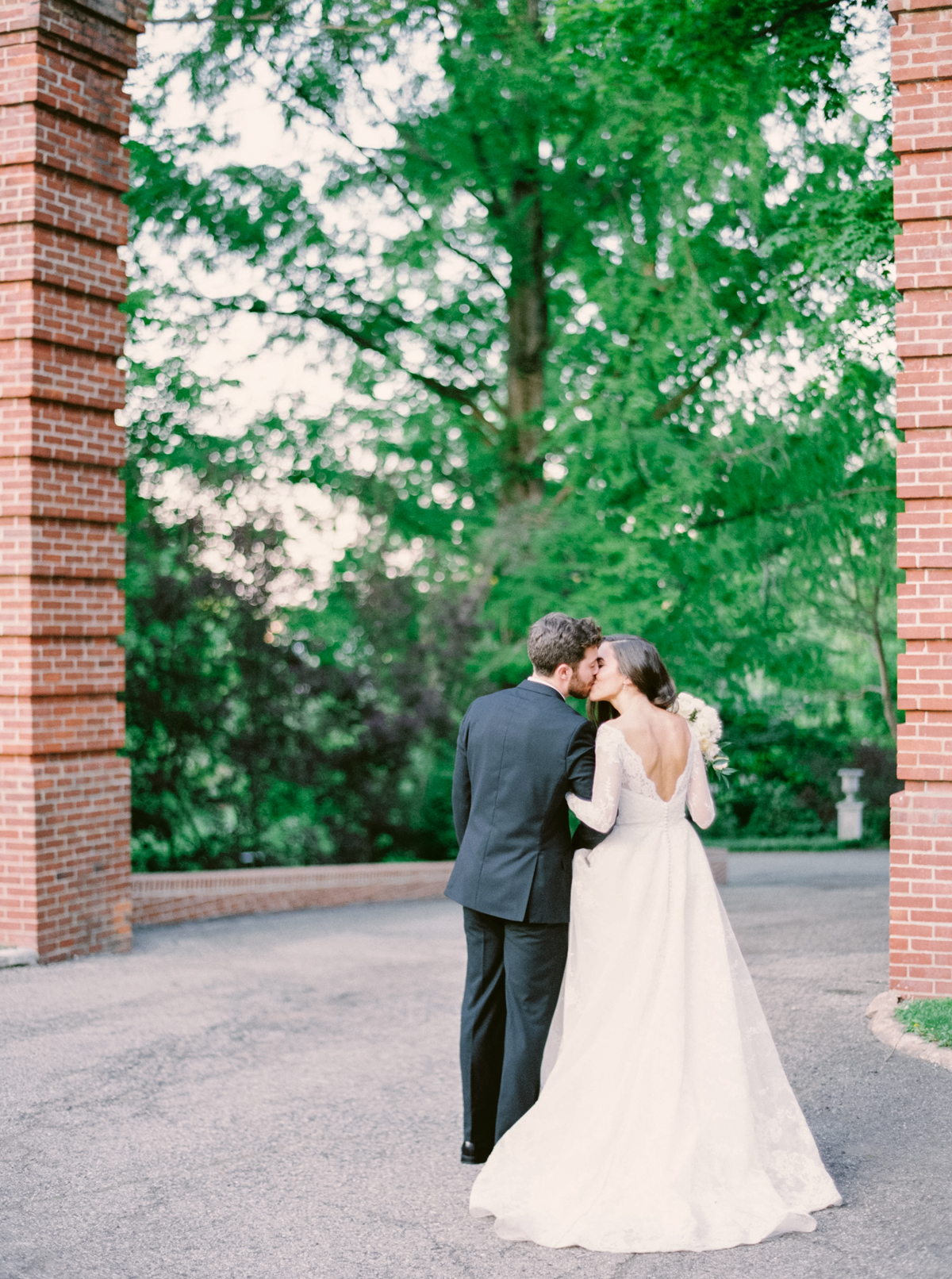 Beautiful Relationships Start as Buds and then Bloom: Madison and Michael's Elegant Estate Wedding as Featured in The Pioneer Issue