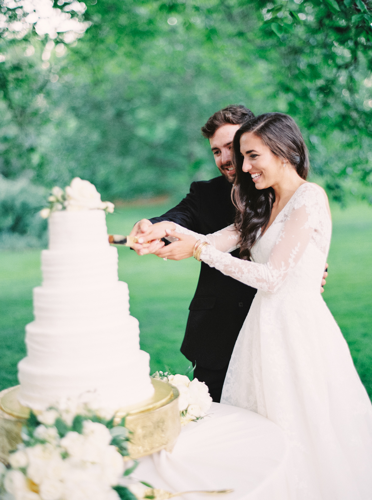 Beautiful Relationships Start as Buds and then Bloom: Madison and Michael's Elegant Estate Wedding as Featured in The Pioneer Issue