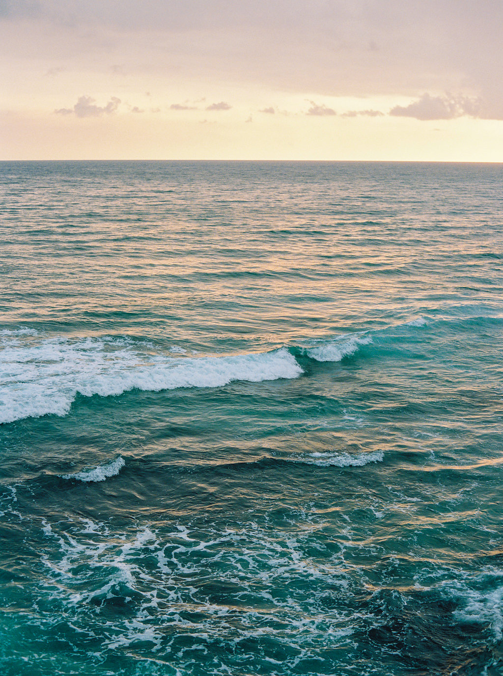 Hawaii Engagement Inspiration from Cottage Hill-2009.jpg