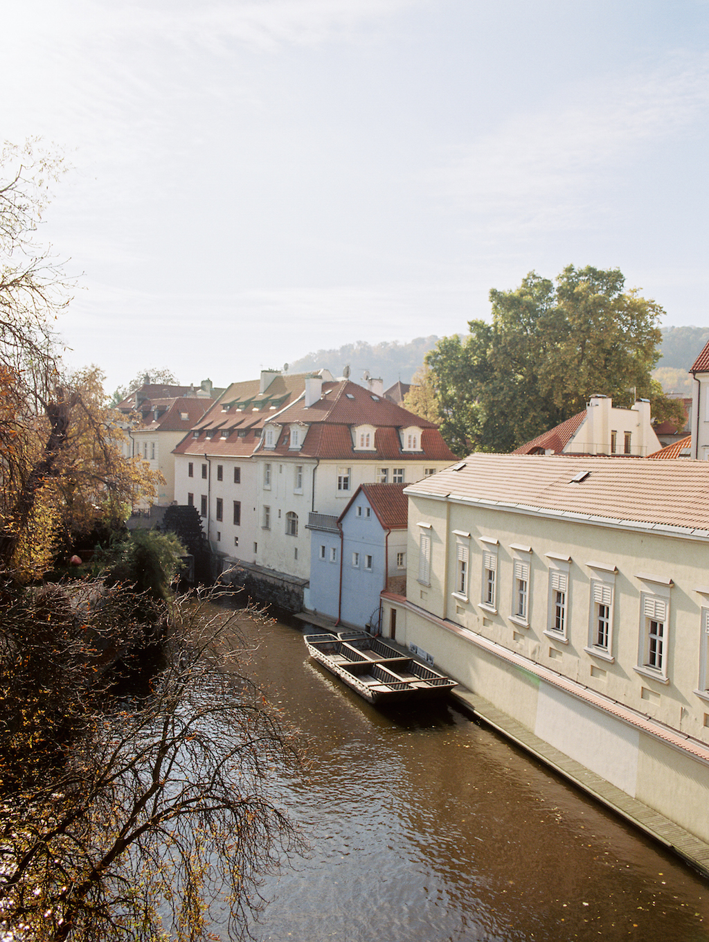 Guide to Prague Cottage Hill_208.jpg