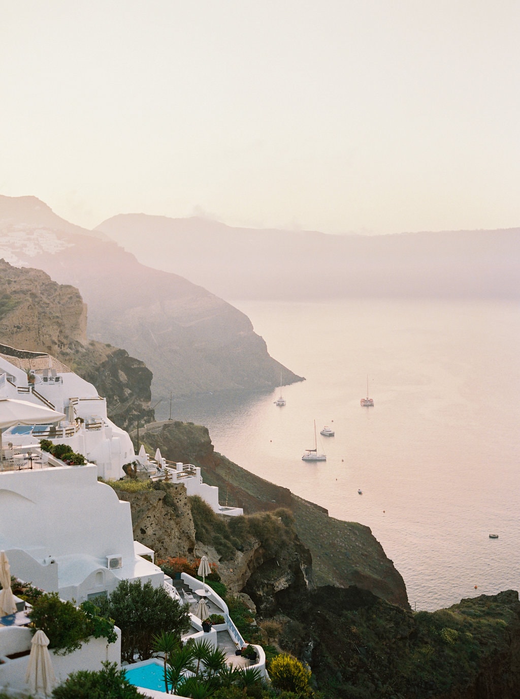 Santorini30thBirthday-161-min.jpg