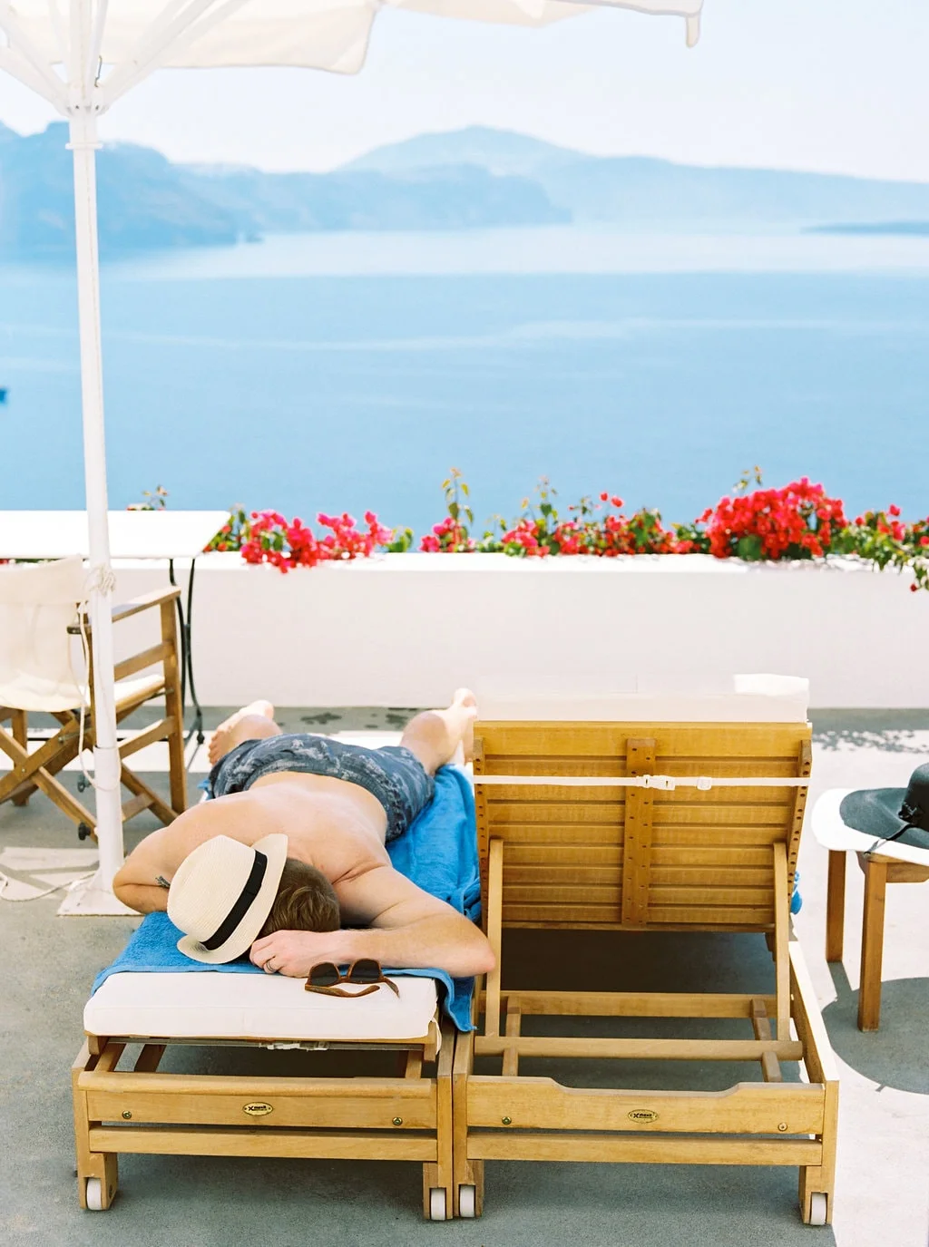 Santorini30thBirthday-207-min.jpg
