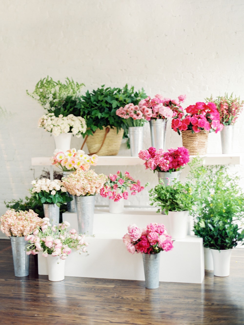 Create a Dynamic Floral Arrangement on Cottage Hill29.jpg