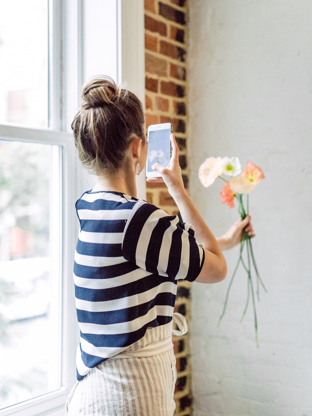 Create a Dynamic Floral Arrangement on Cottage Hill65.jpg