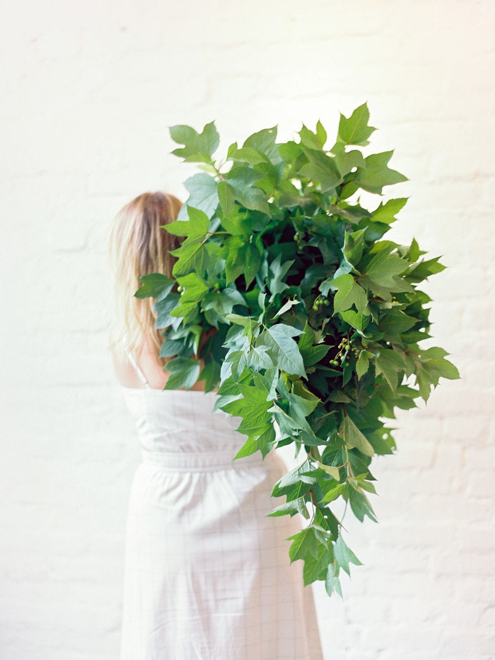 Create a Dynamic Floral Arrangement on Cottage Hill80.jpg