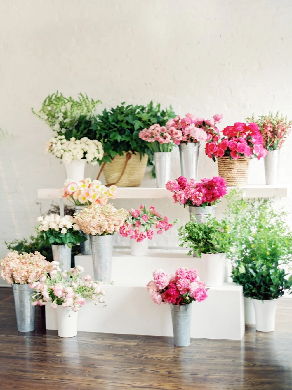 Create a Dynamic Floral Arrangement on Cottage Hill29.jpg