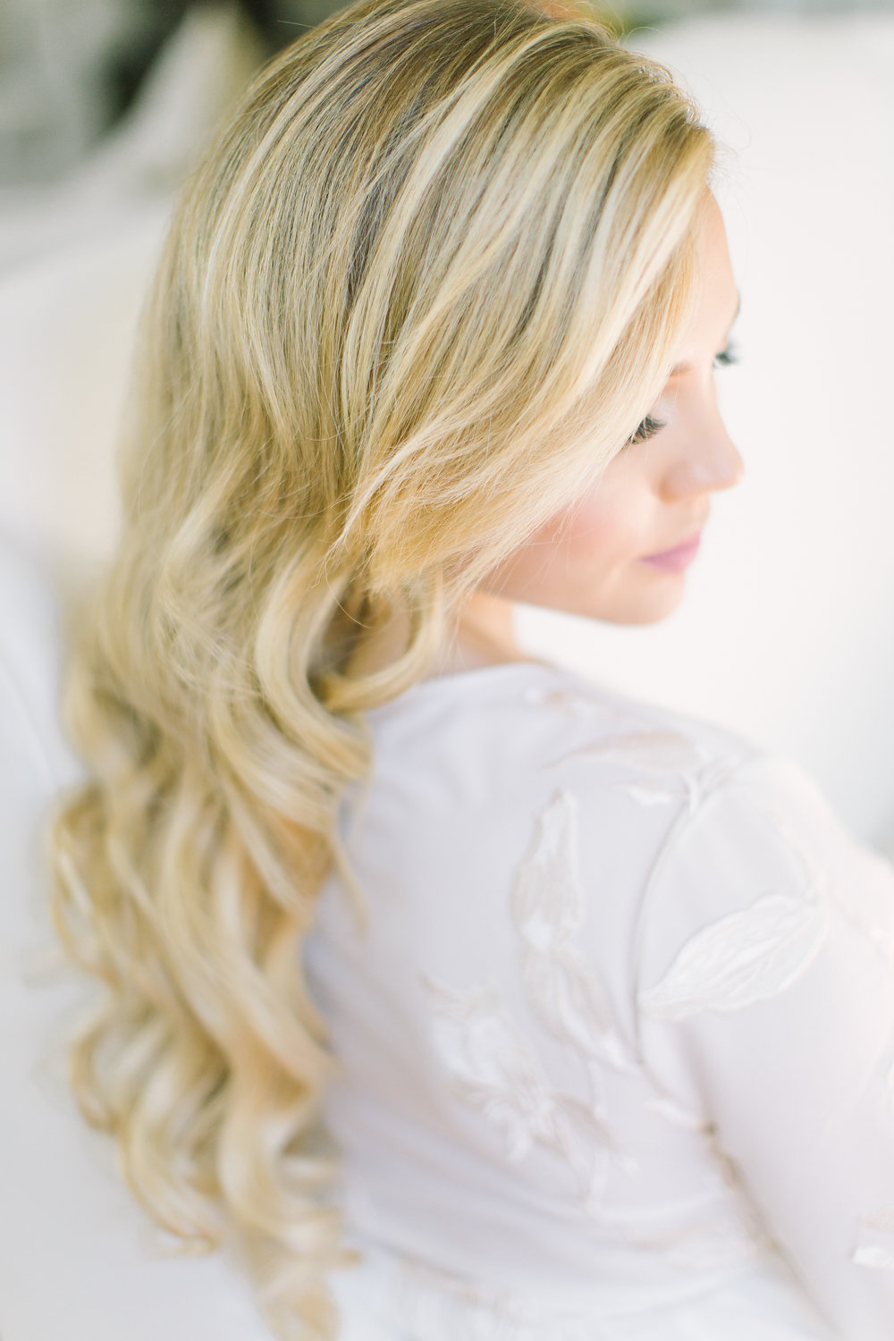How to Look Elegant in Your Maternity Photos now on Cottage Hill cottagehill.co5.jpg